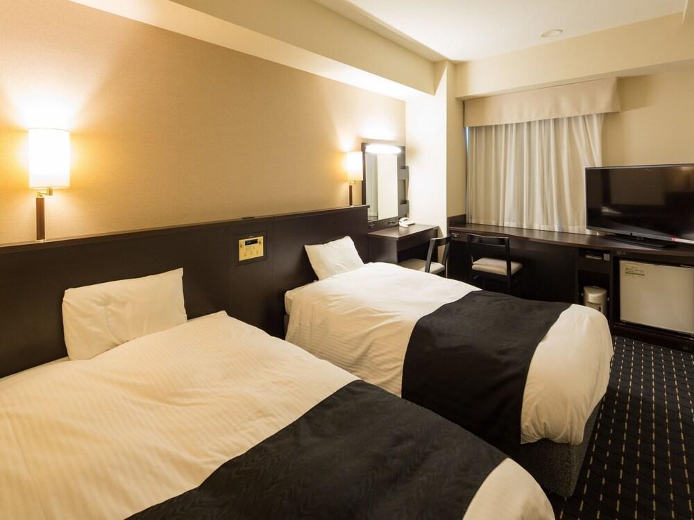 Apa Hotel Niigata Tsubamesanjo Ekimae Exterior foto